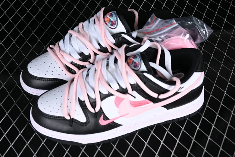 All Categories Nk SB Dunk Series Nk SB Dunk Low Low-top sneakers Nk Dunk Low "Multi Color" Vibrant three hooks Customized version of deconstructed strap casual sneakers FD4623-131
